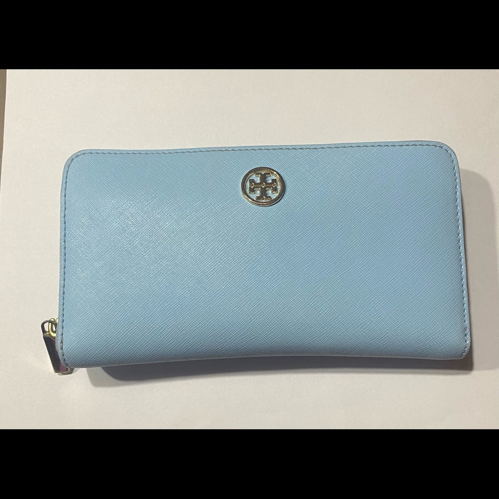 Tory Burch Robinson Zip Wallet